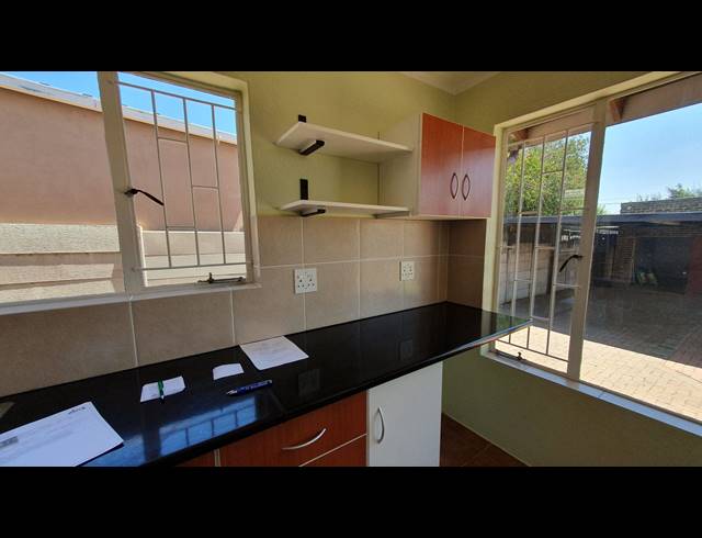 3 BEDROOM HOUSE FOR SALE IN ELANDSPARK
